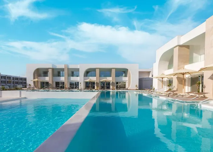 White Hills Resort 5*