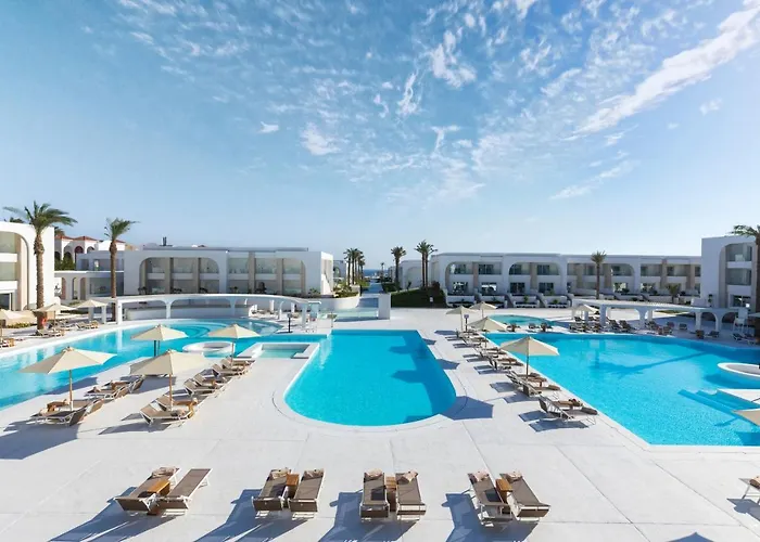 White Hills Resort 5*