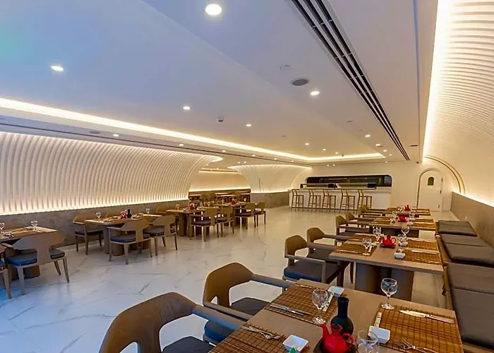 White Hills Resort 5*