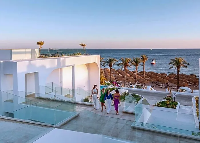 White Hills Resort 5*