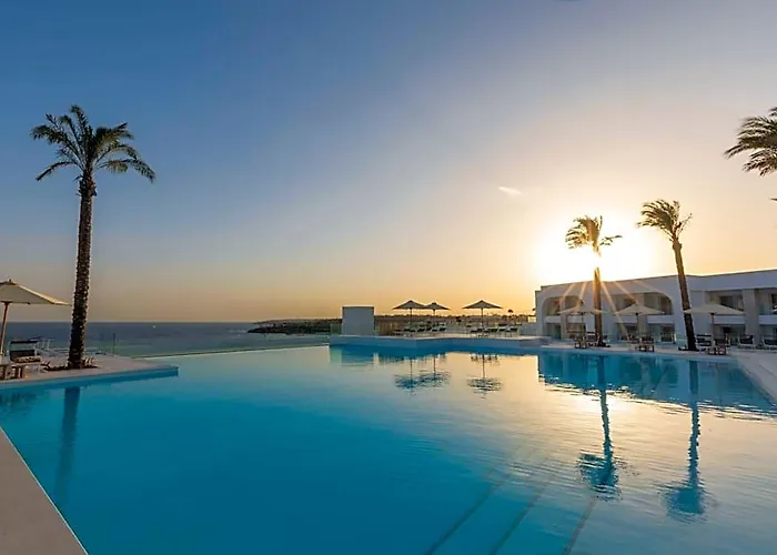 White Hills Resort 5*